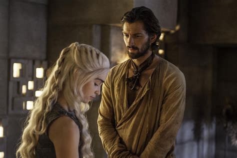 Will Daenerys And Daario Get Married On Game Of Thrones Their Chemistry Is Hot But He S Not