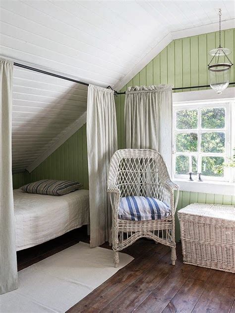 Bett in dachschräge dachschrage bett gestalten telegr me. Anna Truelsen inredningsstylist | Zimmer, Bett unter dachschräge, Zimmer gestalten