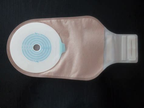 Disposable One Piece Closed Ostomy Bag Disposable Medical Colostomy