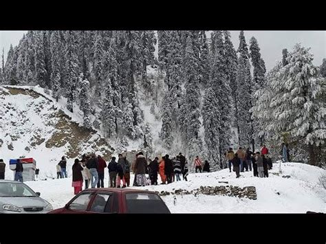 Murree snowfall 2020 murree snowfall murree snowfall fails murree live snowfall live heavy snowfall in nathia gali and murree murree pakistan murree slippery road accidents cars slipping on ice snowfall in live accident toyota surf and mercedes van murree snow falling pak north. Murree Snowfall 2020 Mall Road - YouTube