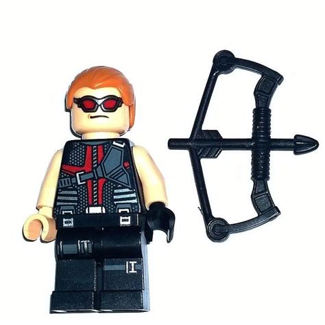 Lego Marvel Super Heroes Hawkeye Minifigure Genuine Parts With Bow Sg