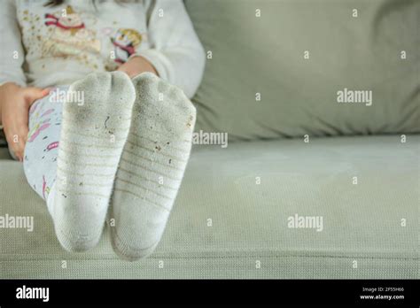 Dreckige Socken Fotos Und Bildmaterial In Hoher Auflösung Alamy