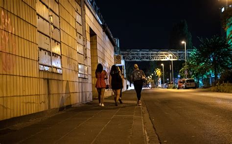 Straßenstrich Und Prostitution In Bonn Schutz Für Jugendliche