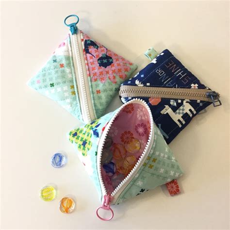 Half Square Triangle Pouch Craftsy Sewing Tutorials Free Sewing