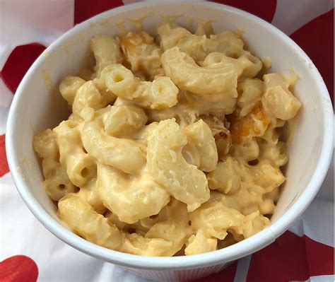 We Tried Chick Fil A S New Mac And Cheese