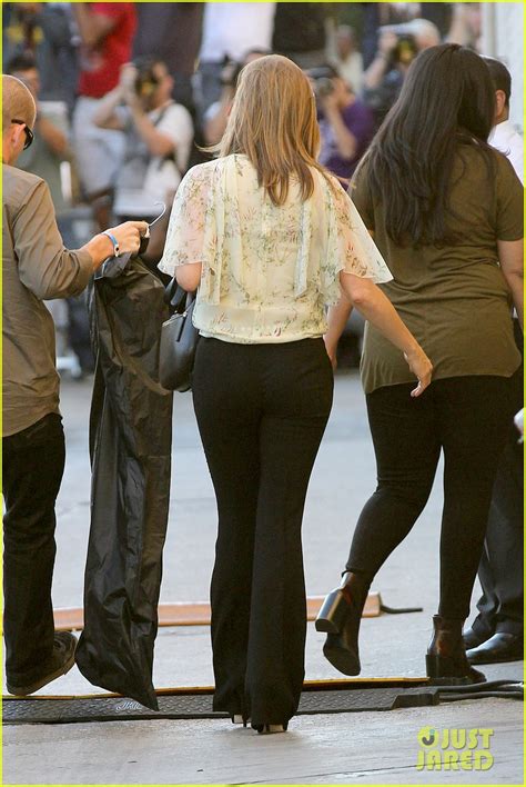 Full Sized Photo Of Jennifer Aniston Bares Butt Before Kim Kardashian