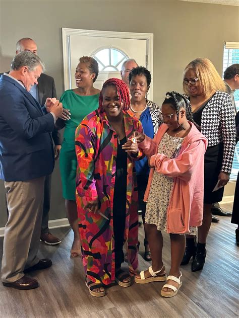 Montgomery Mom Of Three Moves Into Habitat For Humanity House