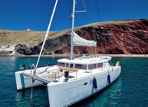 Catamaran Cruise In Santorini Santorini Tours Grekaddict
