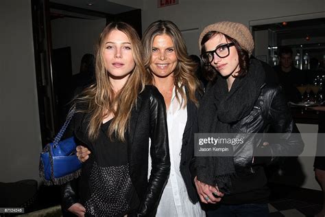 Actress Mariel Hemingway With Daughters Dree Hemingway And Langley News Photo Getty Images
