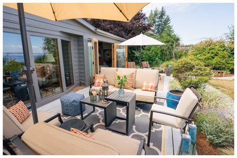 An Outdoor Living Room Is Essential In The Pacific Northwest During The