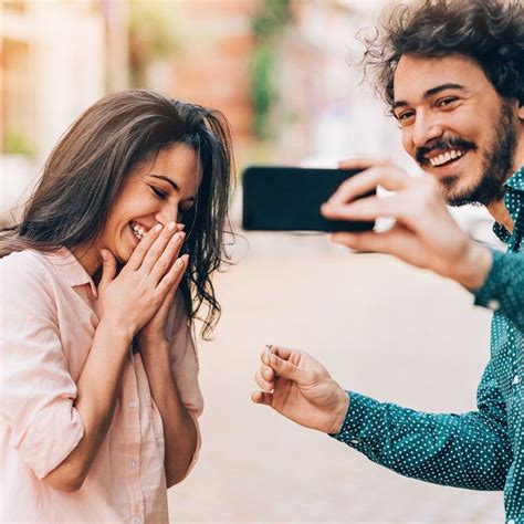 6 Simple Steps To Making Your Proposal Go Viral Engagement Couple