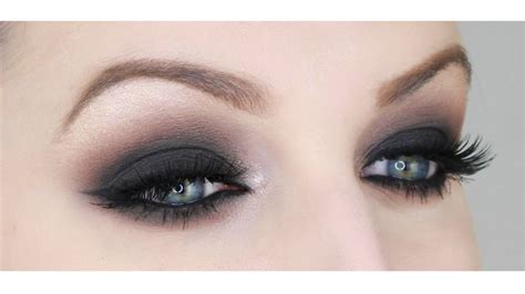 Tuto Comment Faire Un Smoky Eyes Facilement Maquillage Yeux Noir