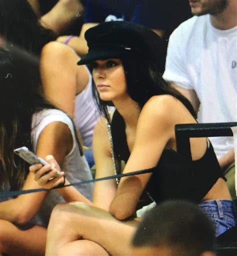 Kendall Jenner At La Lakers Game 0172016 Hawtcelebs