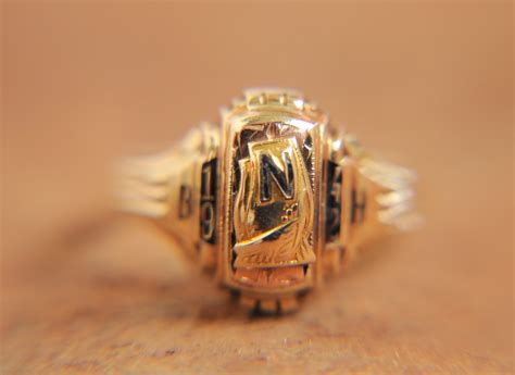 E R I N A N T I Q U E S Monday Shop Update Vintage Class Rings