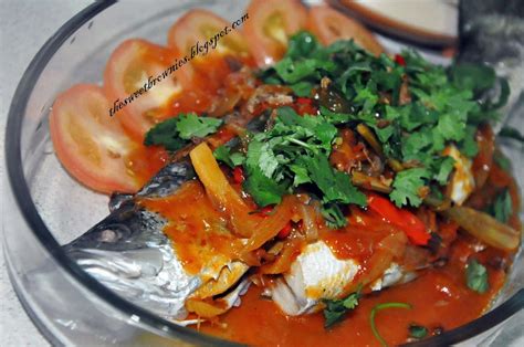 Trik menggoreng ikan yang unik, cara menggoreng ikan krispy resep ayam kukus menu hong kong. Sweet Brownies: Ikan Siakap Kukus Sos Thai Pedas