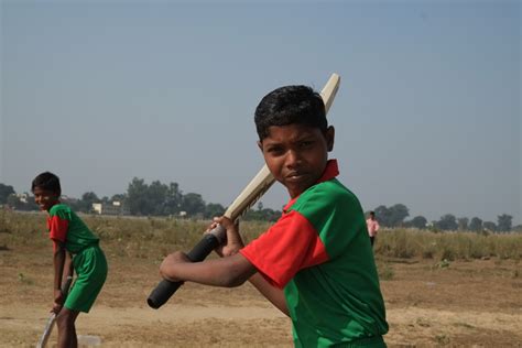 The people of a small village in victorian india stake their future on a game of cricket against their ruthless british rulers. Fotogalerie Indien | SONNE-International