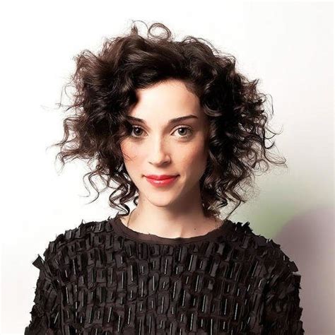 Jun 02, 2021 · 100 peinados para hombre modernos y actuales: Cortes de pelo rizado 2021 - Blogmujeres.com