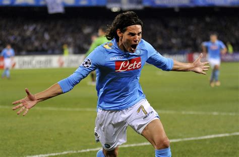 A(z) udinese vs napoli 2:2 cavani című videót stellamare nevű felhasználó töltötte fel a(z) sport kategóriába. Cavani's Double Strike Leaves Manchester City in Loss PHOTOS