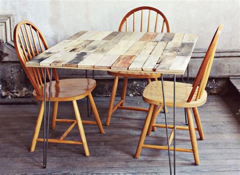 Get a new look for your kitchen with this wooden pallet dining table. My Favorite DIY Kitchen Table Ideas | Buy This Cook That