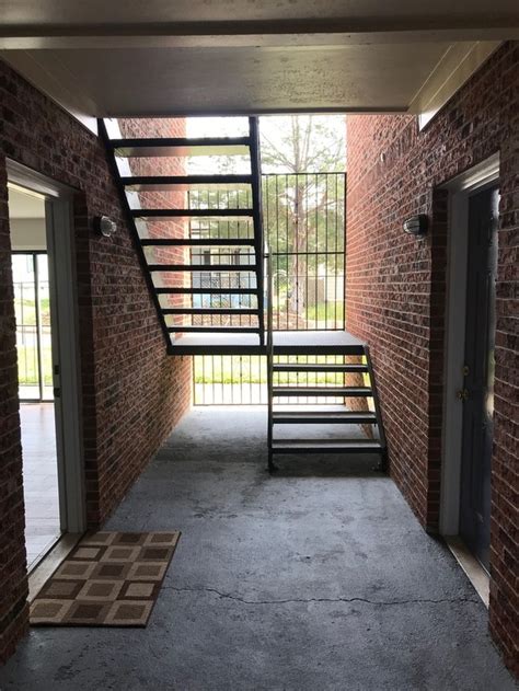 Find raleigh properties for rent at the best price. 581 E Lenoir St, Raleigh, NC 27601 - Apartment for Rent in ...