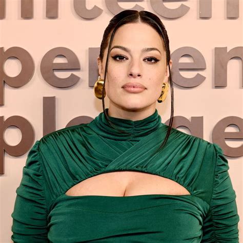 Ashley Graham Shares Unfiltered Naked Photo Of Her Stomach