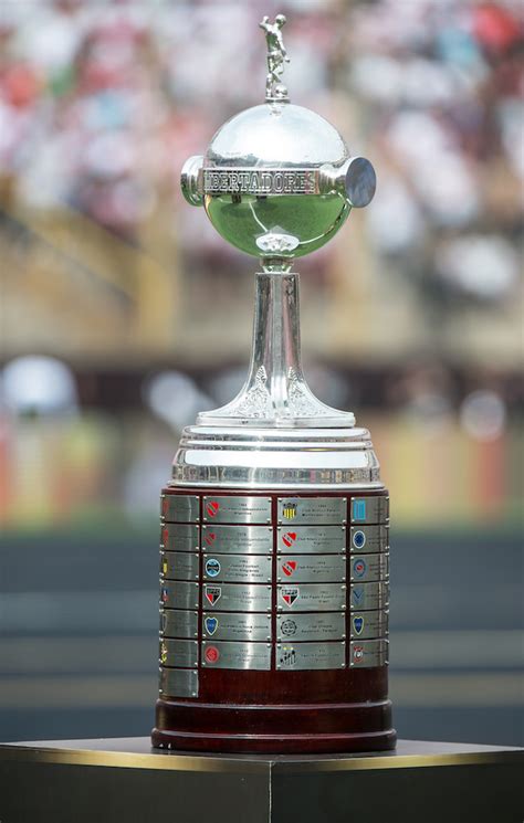 As últimas notícias da copa libertadores da américa, rumores, tabela, classificação, placar em tempo real e notícias de mercado fornecidos por goal.com. Troféu da Libertadores da América - Foto: Alexandre Vidal ...