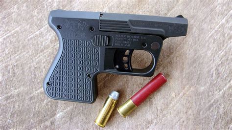 Shooting The Ps1 410 45 Colt Single Shot Pocket Shotgun From Heizer Defense