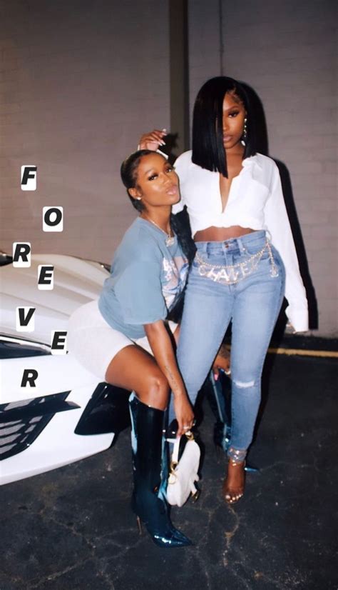 𝐩𝐢𝐧 𝐝𝐨𝐛𝐫𝐢𝐢𝐧 black girl outfits best friend poses friend photoshoot