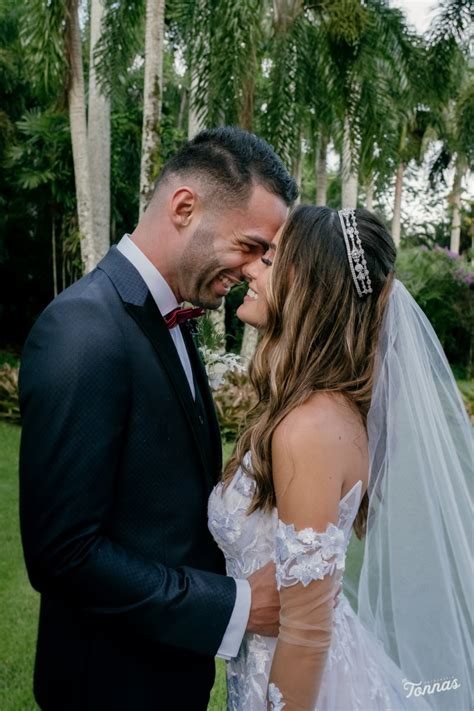 Então, confira nosso post sobre convite de casamento simples, com várias dicas de como escolher o melhor para o seu grande dia. Casamento ao ar livre: Isadora Pompeo e Thiago Maia