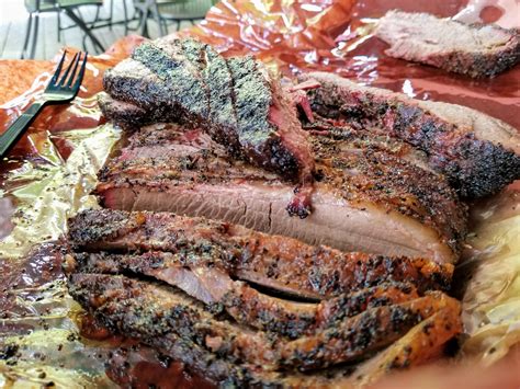 Aaron franklin, owner and chief firestarter of his namesake franklin bbq, and klru tv austin have moved aaron's youtube show to pbs, where aaron takes the average person through the elements. I Ate Texas Brisket #Food | Food, Franklin bbq, Texas ...