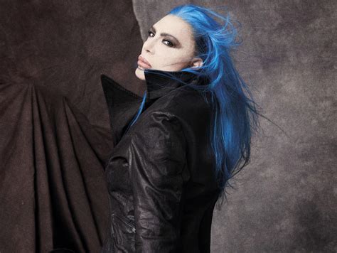 Uscita il 18 settembre la prima di cinque iconiche pubblicazioni (ansa). Loredana Bertè pronta all'instore tour per "LiBertè"
