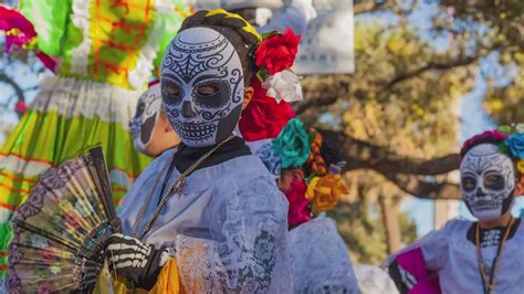 What Is Dia De Los Muertos And How Is It Celebrated