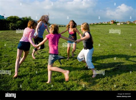 Ring A Ring O Roses Stock Photos And Ring A Ring O Roses Stock Images Alamy