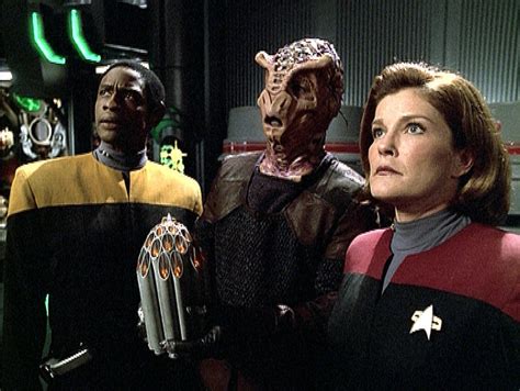 Star Trek Raumschiff Voyager Staffel 6 Episodenguide Fernsehseriende