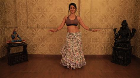 Chest Circles And Shimmy Combo With Meher Malik Belly Dance Tutorial