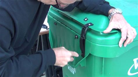 How To Make Most Trash Cans Bear Resistant Youtube