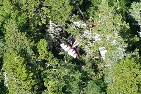 Update Two People Survive In Maine Plane Crash