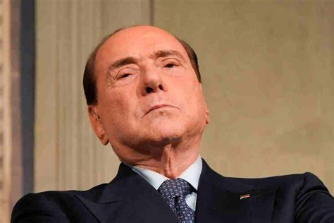 Silvio berlusconi in ospedale a monaco. Silvio Berlusconi ricoverato in ospedale: nuovo problema ...