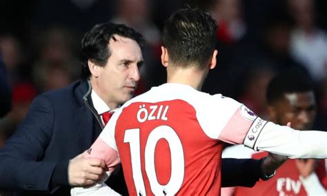 Mesut Ozil Reacts On His Injury After Arsenals 4 1 Win Against Fulham