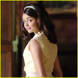 Sarah Hyland Becomes Lisa Houseman In New Dirty Dancing Pics Dirty