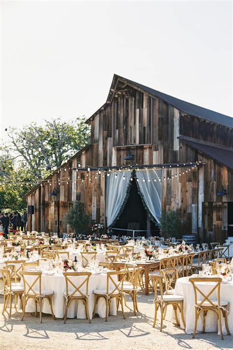 25 Best Barn Wedding Venues Barn Wedding Venues Near Me