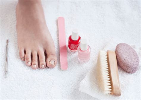 10 Simple Diy Pedicure Tips You Must Try