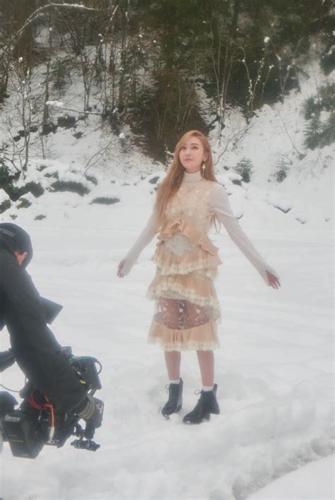 See The Behind The Scene Pictures From Jessicas Wonderland Mv