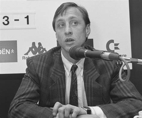 Johan Cruyff Biography - Childhood, Life Achievements & Timeline