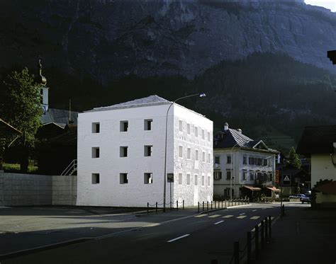 Address gelbes haus in eltville. Das Gelbe Haus Flims | Discover Germany, Switzerland and ...