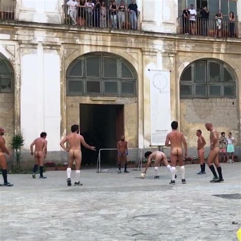 ALL MEN Naked Italian Soccer Players ThisVid Com