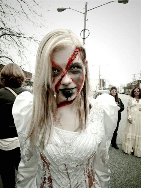 1001+ idées | Maquillage zombie – Une vraie tête de mort(-vivant