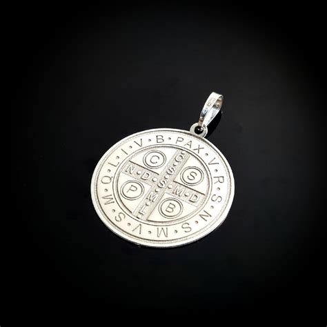 Naše výrobky Strieborná medaila sv Benedikta Diamond Link šperky