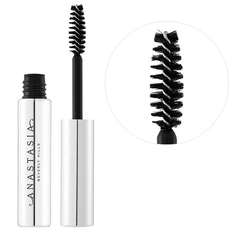 Best Clear Mascara That Makes A Difference For The Pros