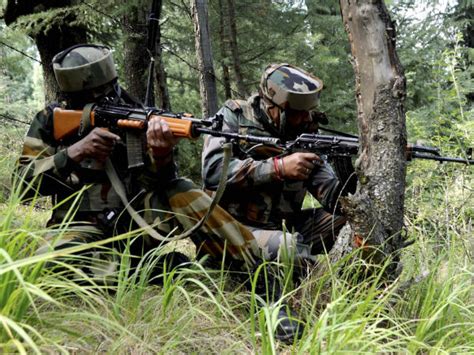 Fear Returns To Indo Pak Border Heavy Mortar Shelling